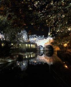 Pulteney Bridge at night time